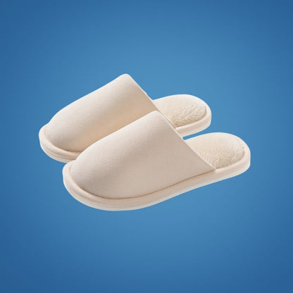 HomeHug | Warm Non-Slip House Slippers – Cushioned Closed-Toe Design – Prevent Cold Floors – All-Day Comfort & Foot Support for Adults