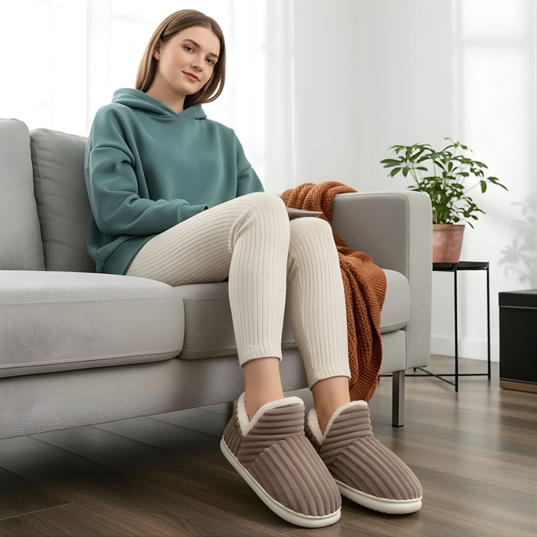HeatEase | Winter Warm House Slippers – Closed-Toe Anti-Slip Sole – Thick Cushioned Support – Keeps Feet Cosy and Pain-Free All Day