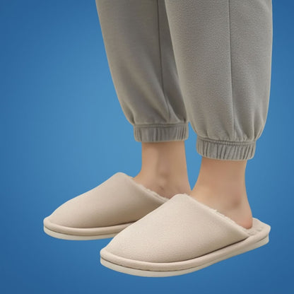 HomeHug | Warm Non-Slip House Slippers – Cushioned Closed-Toe Design – Prevent Cold Floors – All-Day Comfort & Foot Support for Adults